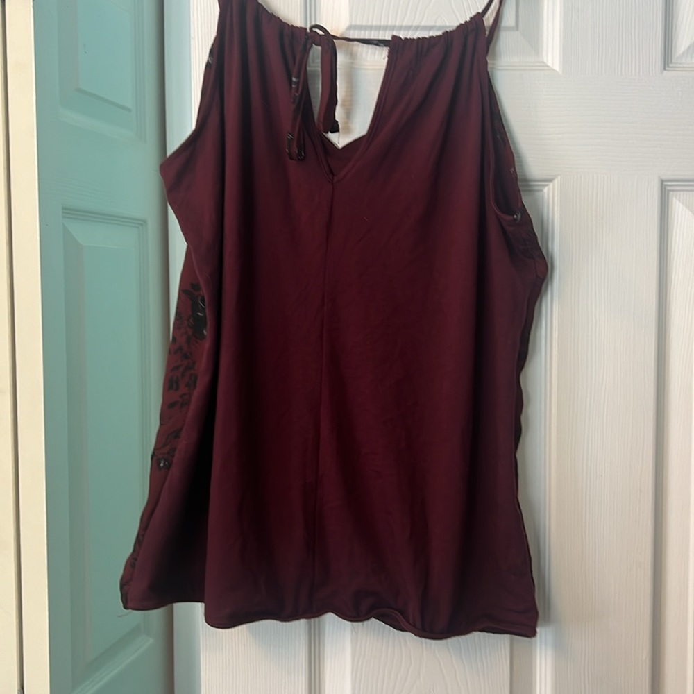 V neck cami - Picture 3 of 4